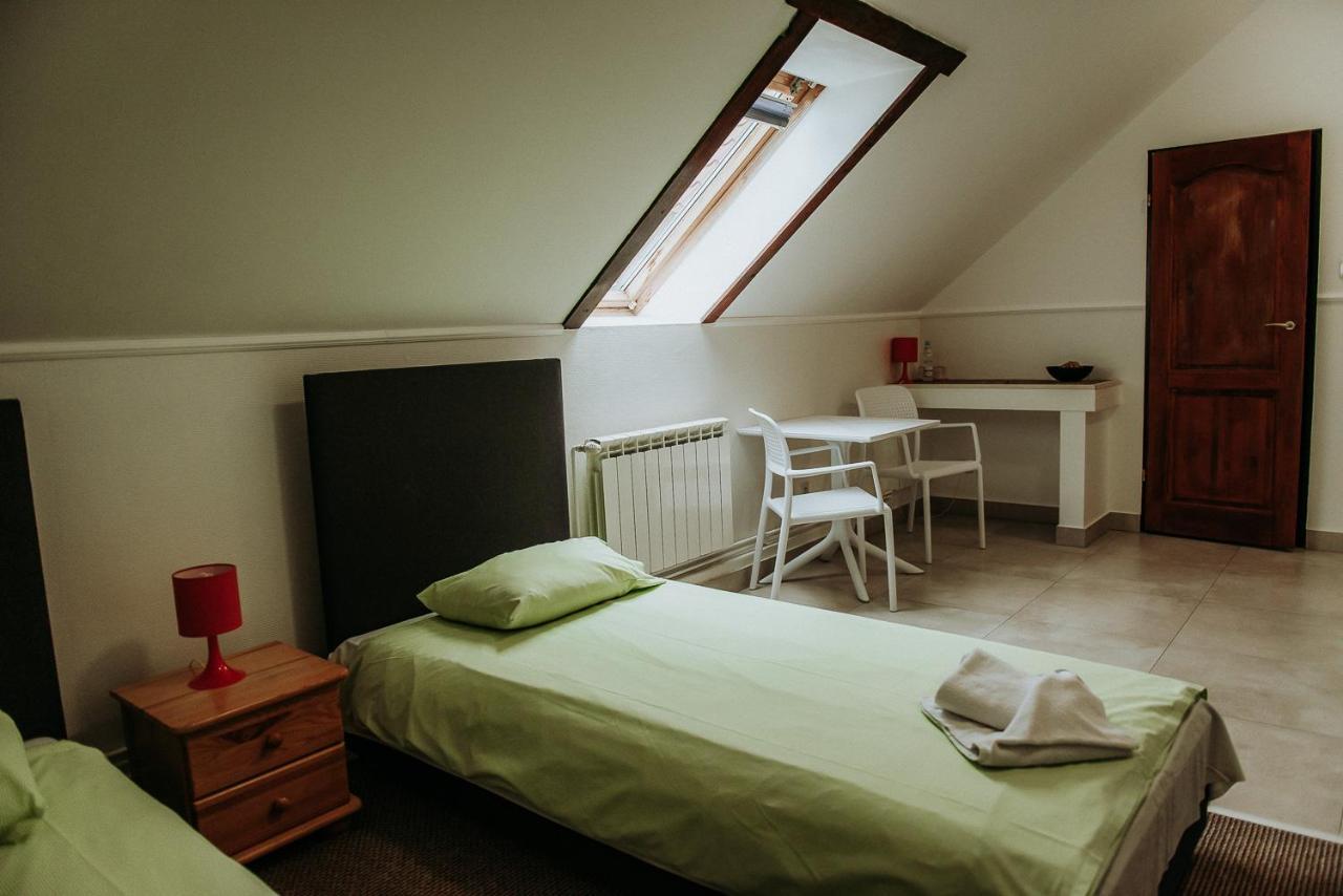 Dos Patos Bed & Breakfast Елк Екстериор снимка